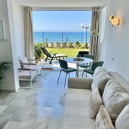 Aguamarina Front Line Málaga